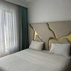Wood Avenue Furnished * Nairobi