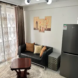 One Bedroom In Kilimani, Kindaruma Road Apartment *