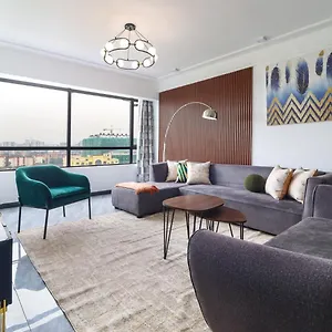 Spacious Executive Three Bedroom With Breathtaking Views Swimming Pool Well Equipped Gym Children Playground And Ample Parking Space 公寓 奈洛比