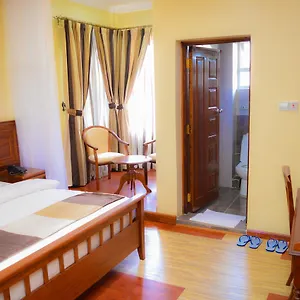 Red Ruby Hotel