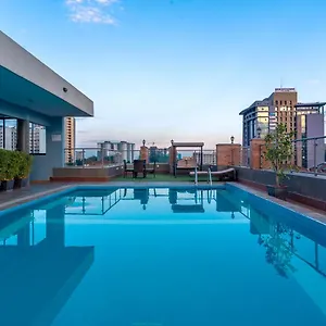Highlands Aparthotel 3*