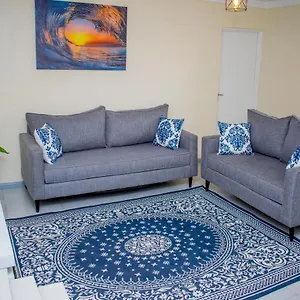 Arabella Alpha - Exquisite & Homely 1br Retreat In Apartment Karen