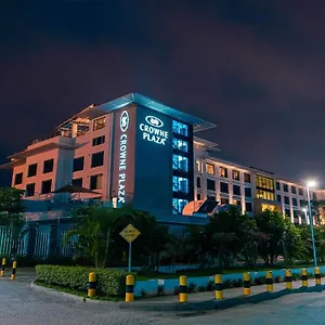 Crowne Plaza Airport By Ihg Hotel