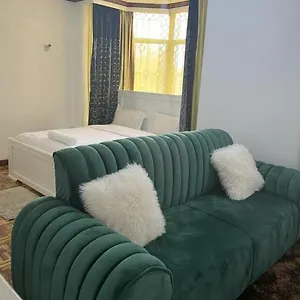 Cedar * Nairobi