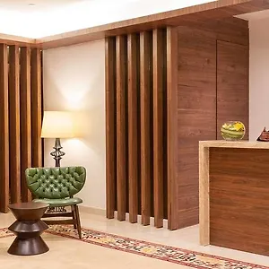 Hotel Emara Ole Sereni