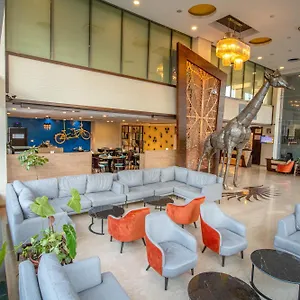 Golden Tulip Westlands 5*
