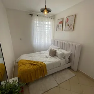 Chrystalkhomes Apartment