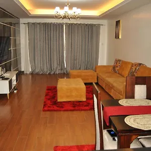 Cozy Two Bedroom Apartment *