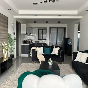 Kingsley Manor Perry *