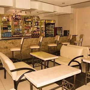 Mates Hotel 5*