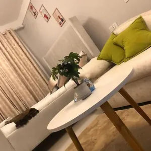 Cozy Studio Near Jkia Apartment