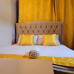 Sunrise Apartment *