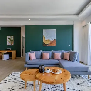 Riverside Square By Yourhost,2 Bed, Riverside Apartment