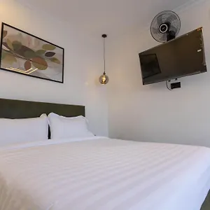 The Well Kamakis Aparthotel *