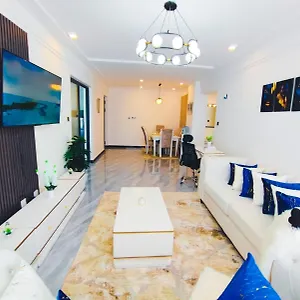 The Executive Luxuriuos Which Boasts Of Amazing Breathtaking Views And Modern Facilities Which Offers Comfortable And High End Lifestyle *