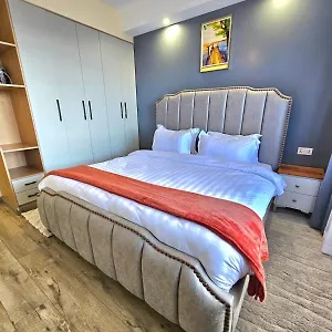 Apartment Elegant Urban Escape With Heated Swimming Pool, Fully Equipped Gym,children Playing Ground,amazing Views And Private Parking Space *