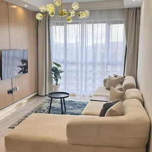 Golden Horizon One Bedroom With Heated Swimming Pool Fully Equipped Gym Child Playground Ample Parking Space And A Relaxing Rooftop With Breathtaking Scenic Views 아파트 나이로비