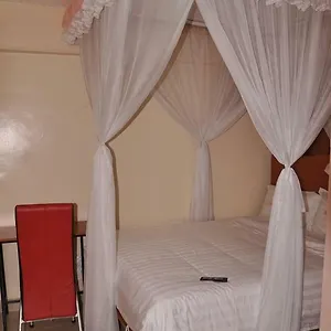 Diplomat 2* Nairobi