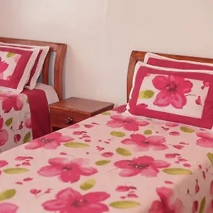 Hotel Lavender Gardens 3*