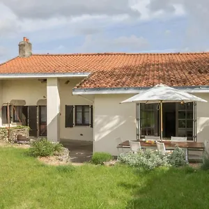 Holiday home Aigrefeuille-sur-maine, 3 Pieces, 5 Personnes - Fr-1-306-820 Aigrefeuille-sur-Maine