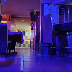 Отель Munyaka Paramount