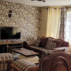 Bed & Breakfast Ree And Safaris -jkia *