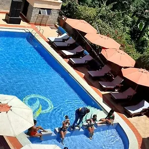 Apartment L Suites
