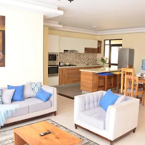 Cherrywood Apartment *