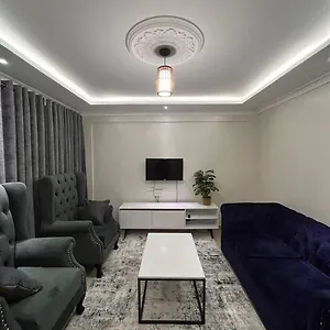 Luxury Modern Apartment-langata, Near Wilson Airport Un Approved Apartment *