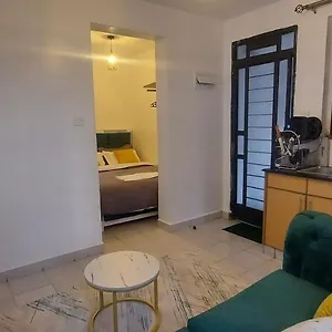Hipsonic Racecourse Gardens Apartment