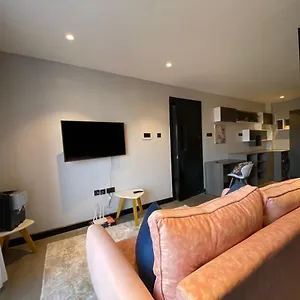 Paranais Nairobi