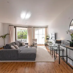 Belle Suites Riverside Aparthotel