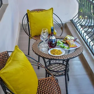 Lux Ruby Ngara Apartment