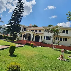 Hotel Smothers Garden Suites & Restaurant