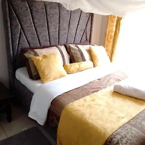 Bed & Breakfast Tsavo 90 Degrees Nairobi