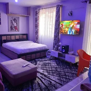 Antique Budget Studio Bed & Breakfast