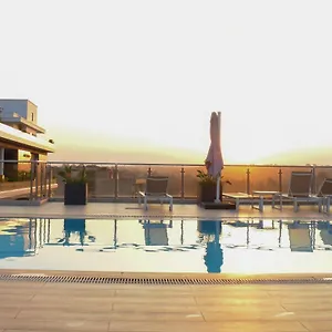 Apartment Elegant 2 Bedroom In Riverside Square