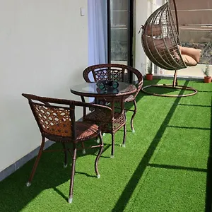 Lovely 3 Bedroom With A View Of The Park