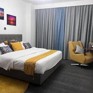 Mumbai Apartment *