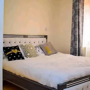 Lovely One Bedroom Lumumba Drive - Trm Apartment *