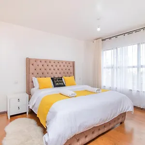Dee Cozycove21 * Nairobi