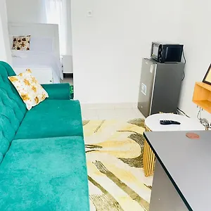 Apartment E&c Racecourse Gardens, With Pool Nairobi
