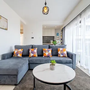 Apartment Astoria 1bdr With A Gym&pool With Views *