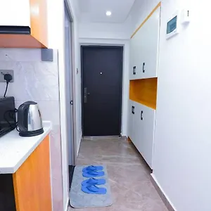 Executive In Kilimani Apartment *