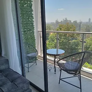 Tranquil 7th Floor Near Art Caffe Market *
