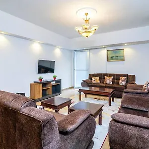 Luxury Oasis: 2 Bedroom Haven In Prime Suburb Nairobi