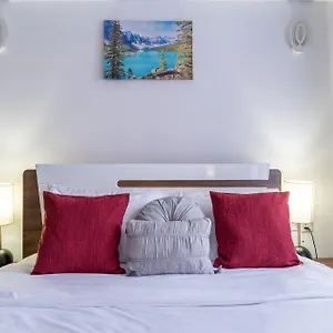 Luxurious-2 Bedroom With A Swimming Pool In Kilimani *
