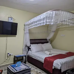 Eilarose Apartment *