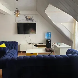 Cozy Penthouse, Kilimani Apartment