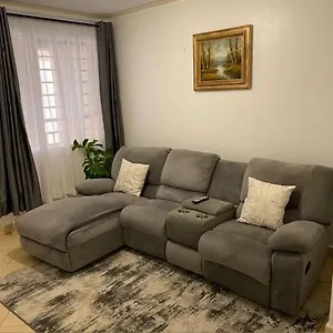 Apartment Luxurious One Bedroom Centrally-located In South B, Minutes From Cbd, Shopping Malls, Restarants And Other Entertainment Areas. Free Private Parking With High-speed Lifts And Ample Security With Cameras Around The Building.
